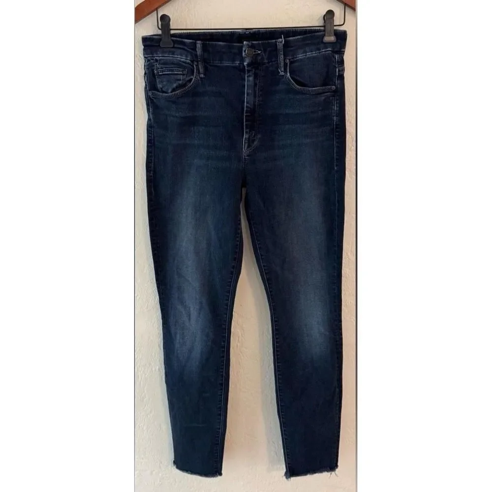 Mother Jeans High Waisted Looker. Ankle Fray Wash. Last Call. Blue. Sz 27 - Picture 3 of 16